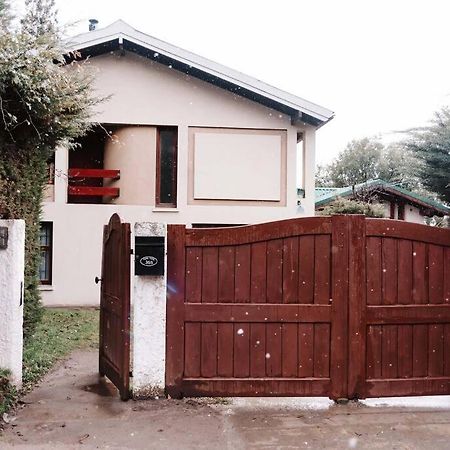 A1- Casa Completa Con Jardin Y Garage Villa San Carlos de Bariloche Exterior photo